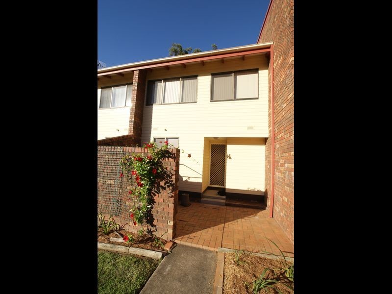 8/700 Beach Rd, Surf Beach NSW 2536