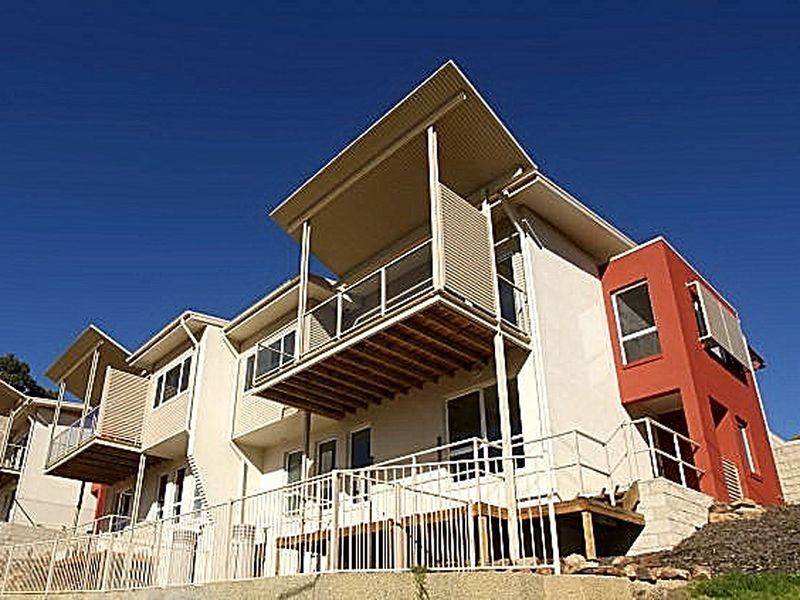 1/17-21 Bavarde Avenue, Batemans Bay NSW 2536