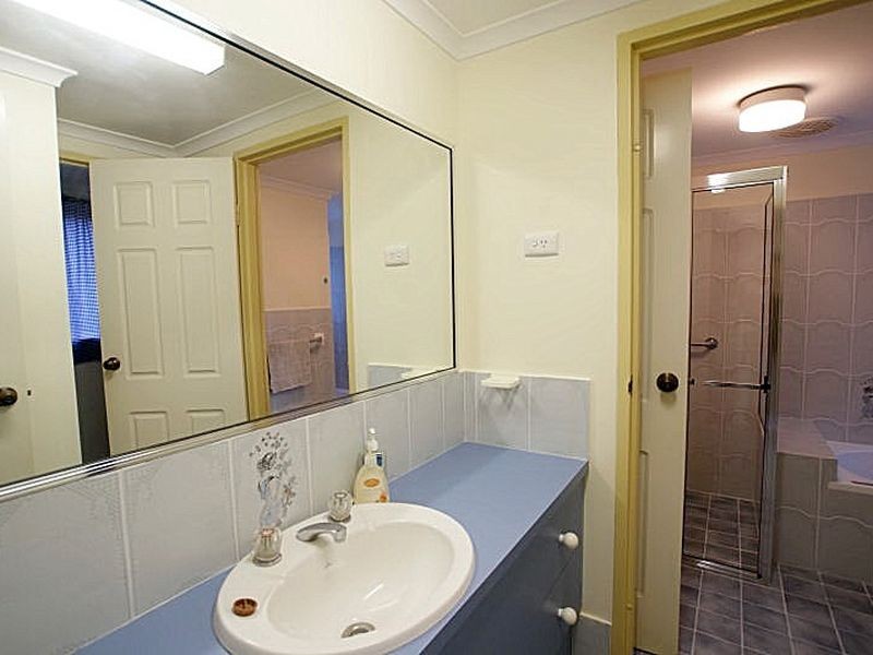 4/2 Sheila Street, Batehaven NSW 2536