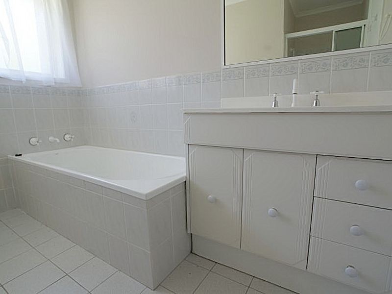 14 Wentworth Avenue, Sunshine Bay NSW 2536