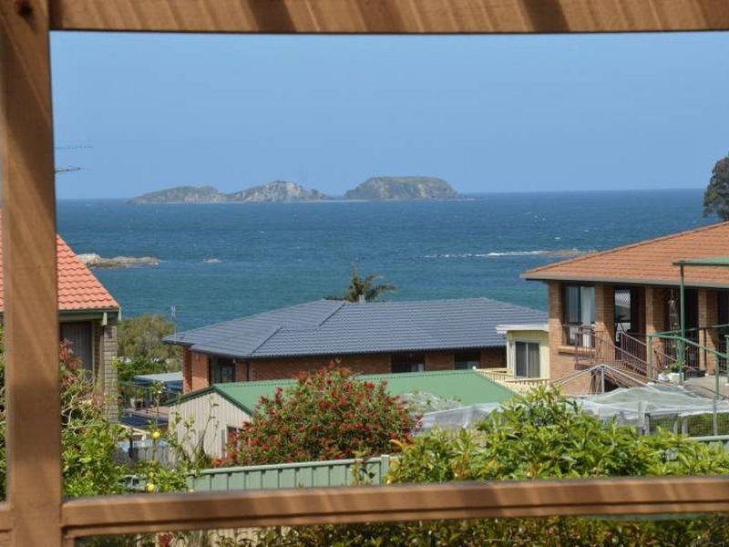 15 Calton Road, Batehaven NSW 2536
