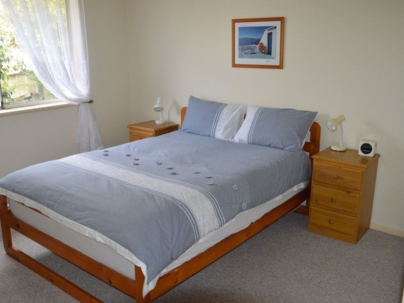 15 Calton Road, Batehaven NSW 2536