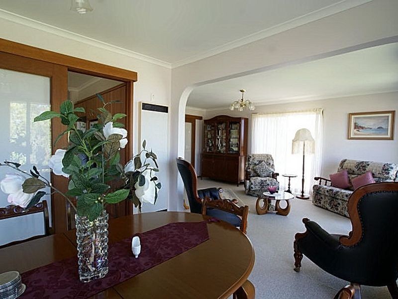 25 Calton Road, Batehaven NSW 2536