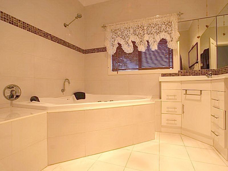 55 Bavarde Avenue, Batemans Bay NSW 2536