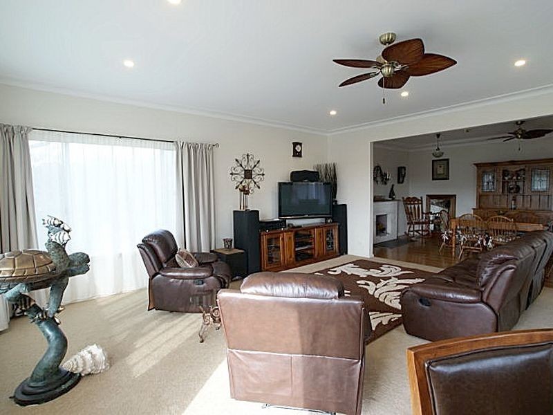 55 Bavarde Avenue, Batemans Bay NSW 2536