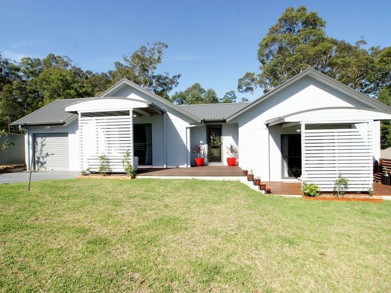 45 Broomfield Crescent, Long Beach NSW 2536