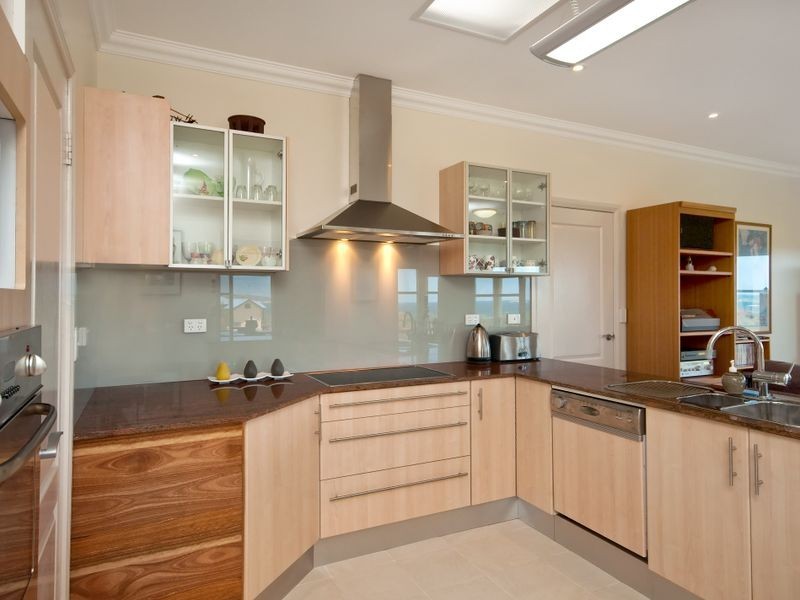 18 Seaview Way, Long Beach NSW 2536