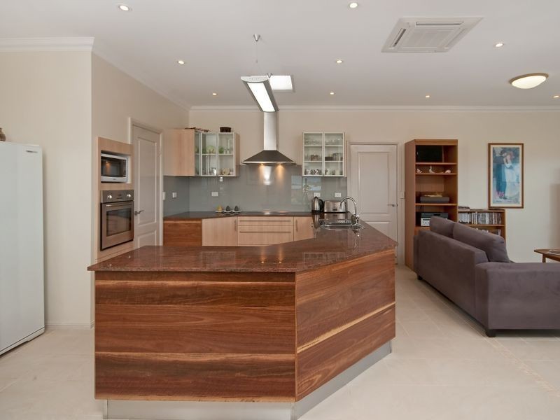 18 Seaview Way, Long Beach NSW 2536
