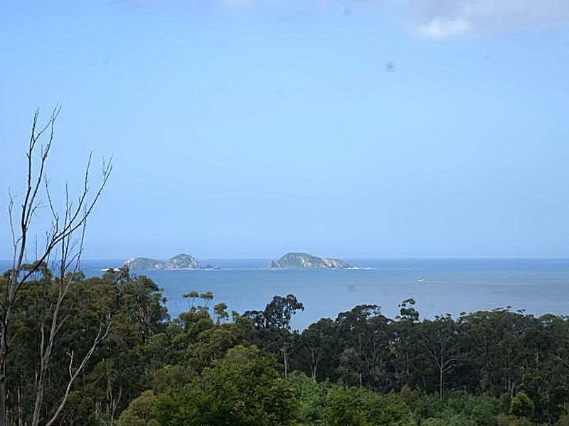 18 Seaview Way, Long Beach NSW 2536