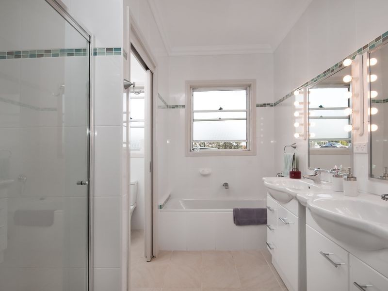 18 Seaview Way, Long Beach NSW 2536