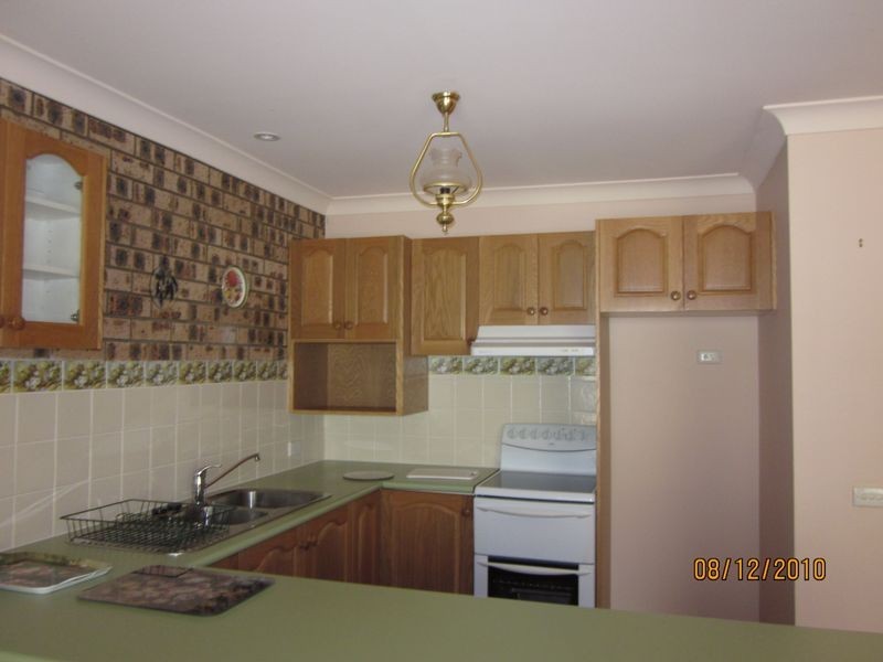 8/11 Beechwood court, Sunshine Bay NSW 2536