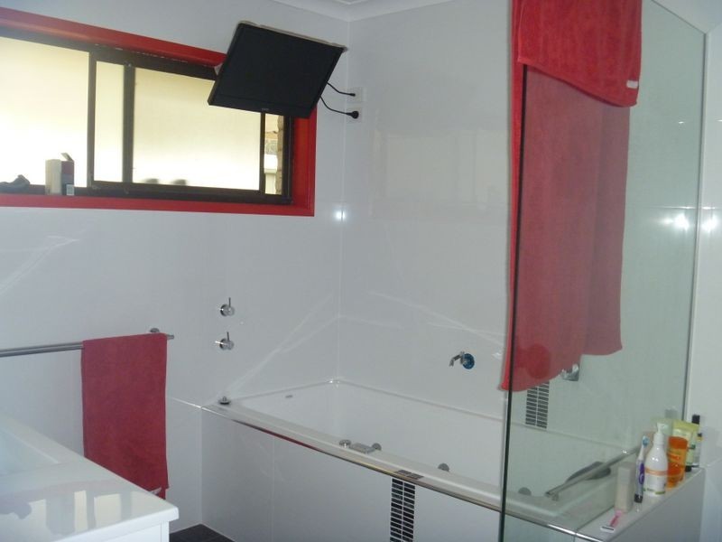 17 Foam Street, Surfside NSW 2536