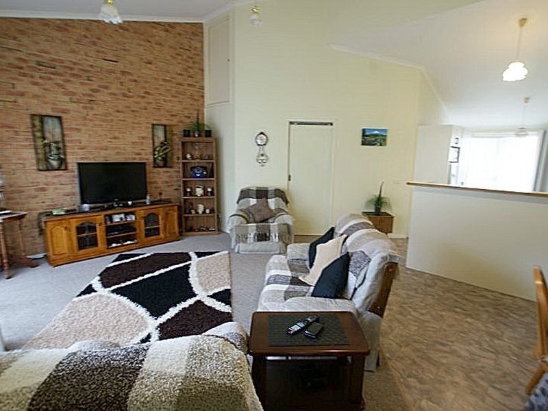 3/6 Lisa Place, Sunshine Bay NSW 2536