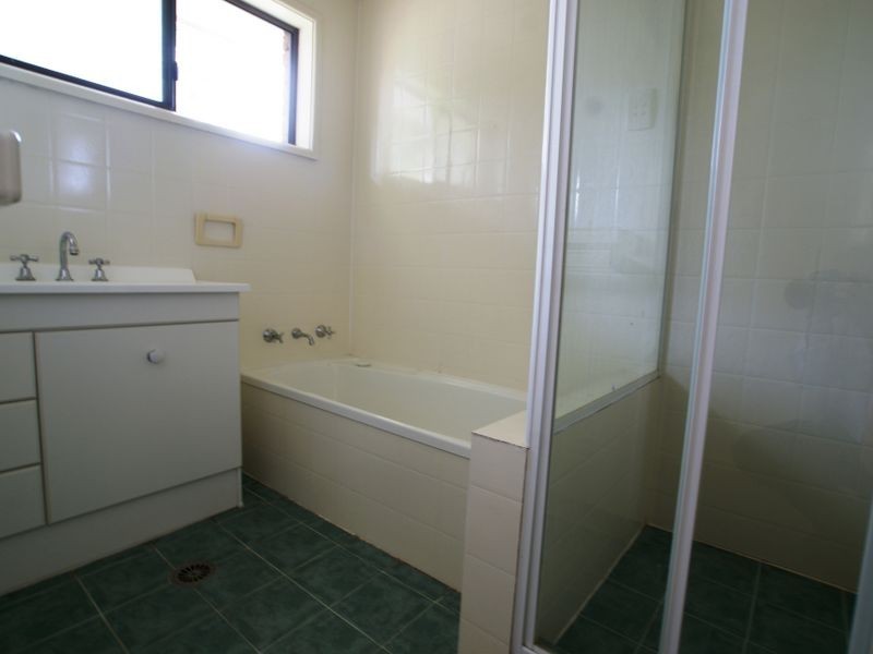 3/4 Eric Fenning Drive, Surf Beach NSW 2536