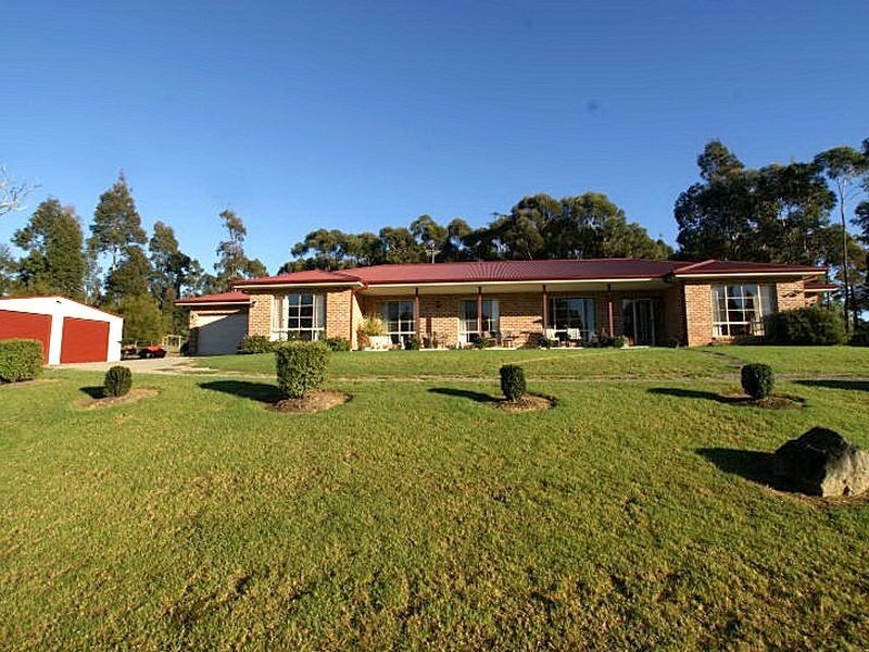 13 Clearwater Terrace, Mossy Point NSW 2537