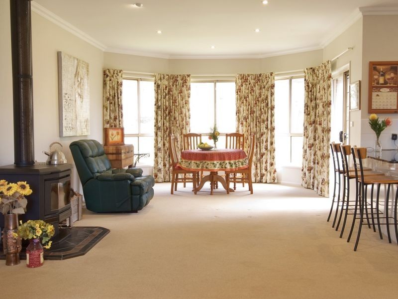 13 Clearwater Terrace, Mossy Point NSW 2537
