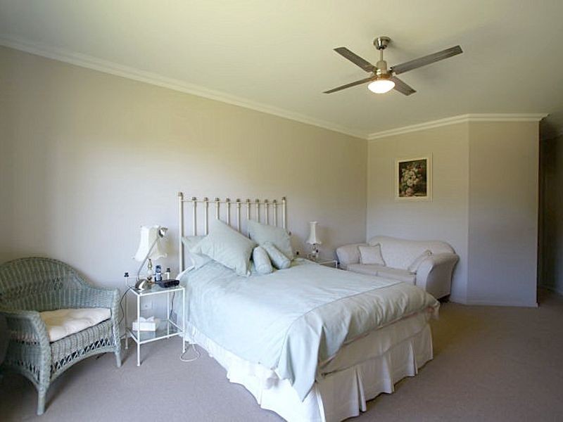13 Clearwater Terrace, Mossy Point NSW 2537
