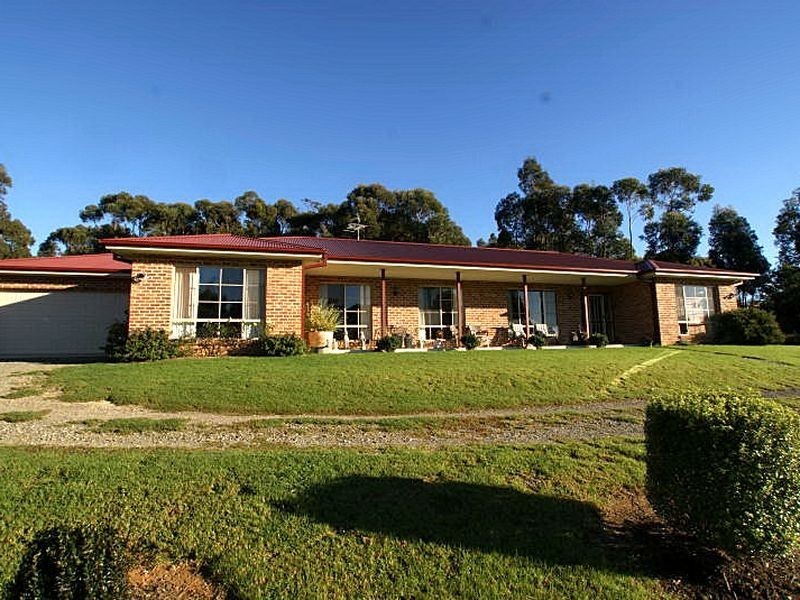 13 Clearwater Terrace, Mossy Point NSW 2537