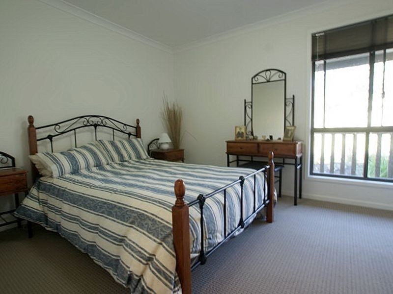 3 Bowerbird Place, Malua Bay NSW 2536