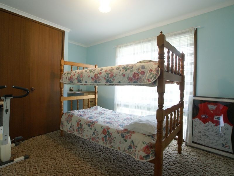 61 Tasman Street, Surf Beach NSW 2536