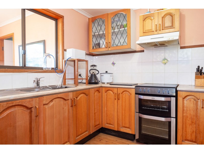 14 Tasman Street, Surf Beach NSW 2536