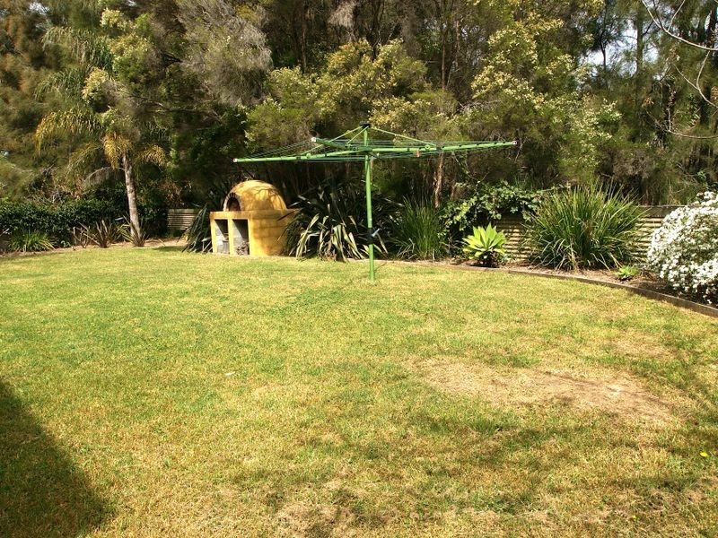 529 George Bass Drive, Malua Bay NSW 2536
