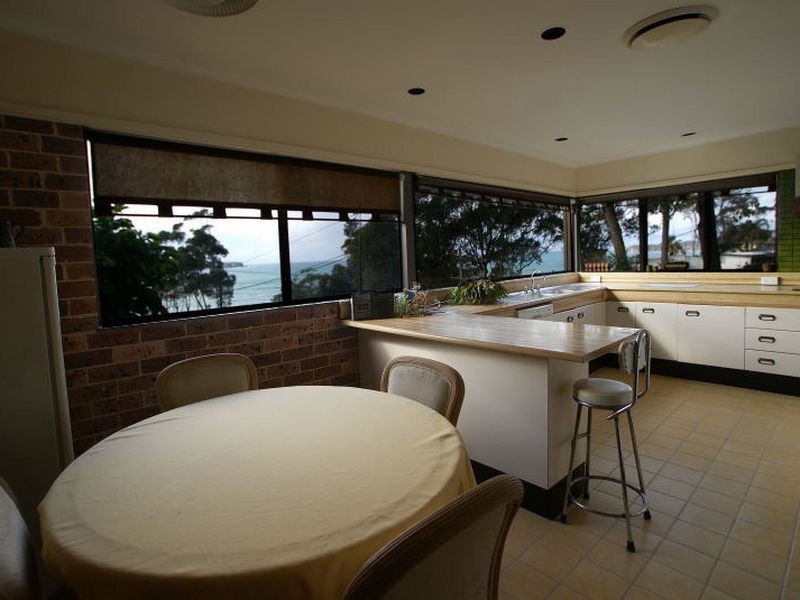 20 Burrawang Crescent, Sunshine Bay NSW 2536