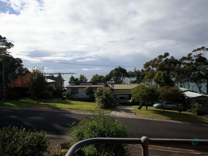 20 Burrawang Crescent, Sunshine Bay NSW 2536