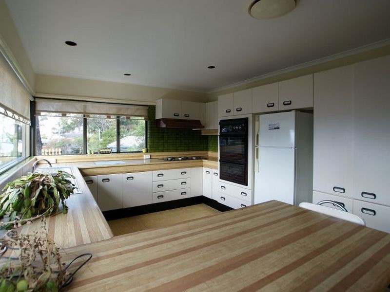 20 Burrawang Crescent, Sunshine Bay NSW 2536