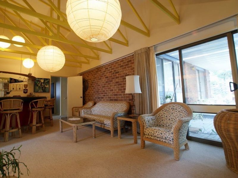 20 Burrawang Crescent, Sunshine Bay NSW 2536