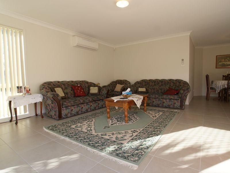 124 Maloneys Drive, Maloneys Beach NSW 2536