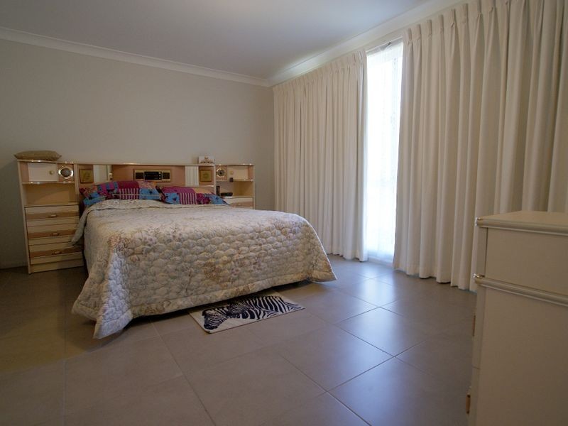 124 Maloneys Drive, Maloneys Beach NSW 2536