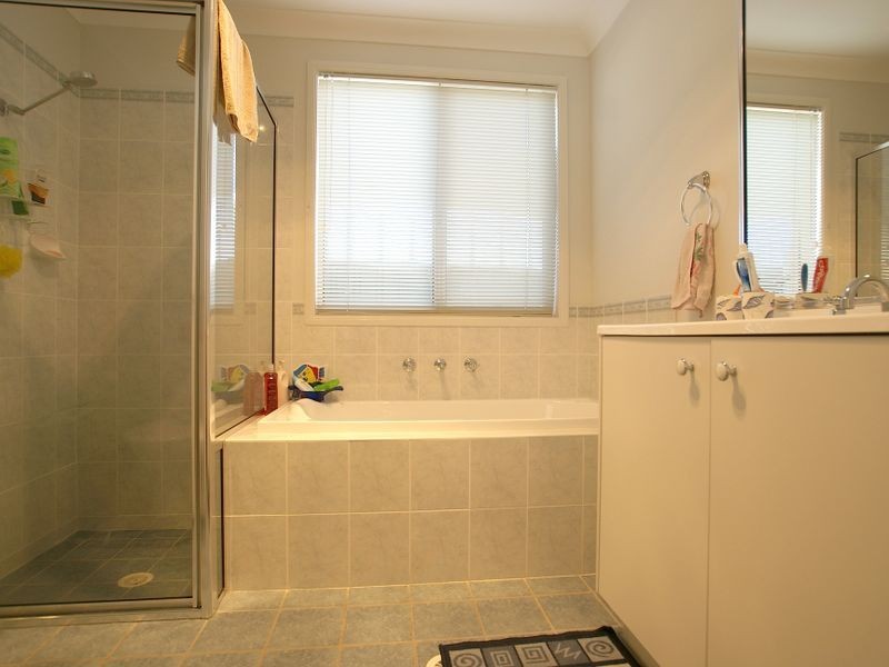 124 Maloneys Drive, Maloneys Beach NSW 2536