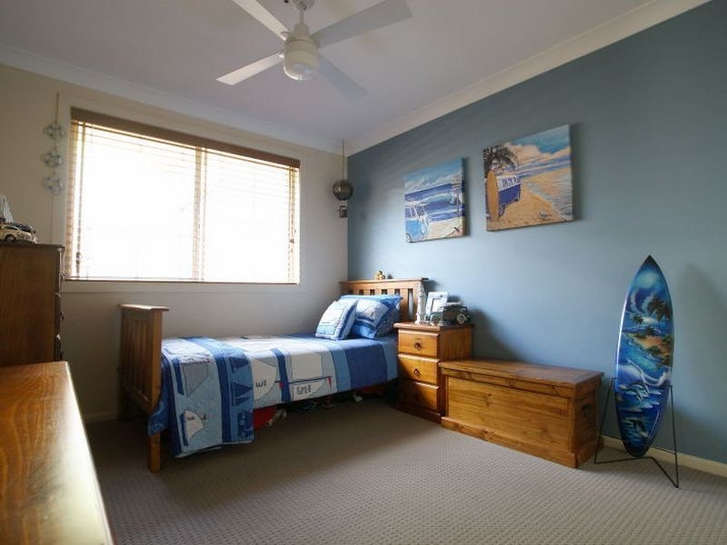 4 Marcelle Close, Broulee NSW 2537
