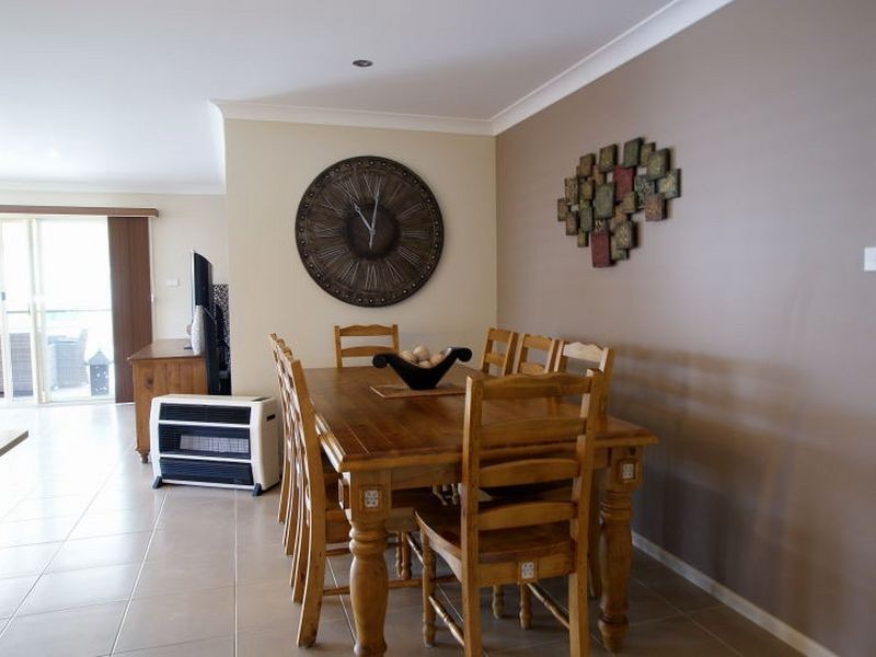 4 Marcelle Close, Broulee NSW 2537