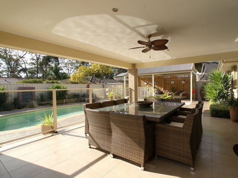 4 Marcelle Close, Broulee NSW 2537