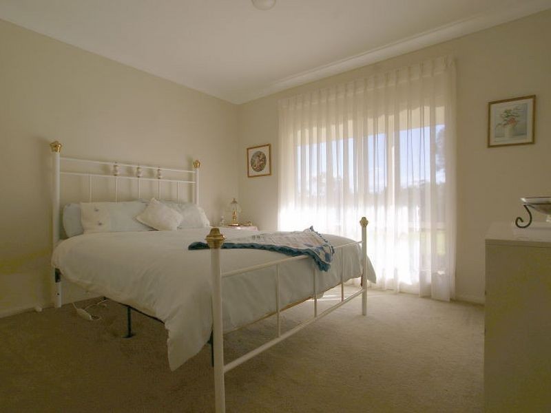 77 Clyde View Drive, Long Beach NSW 2536