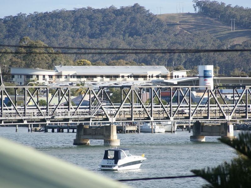 2/12 Wray Street, Batemans Bay NSW 2536