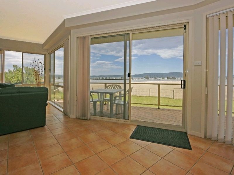 2/45 Beach Road, Batemans Bay NSW 2536