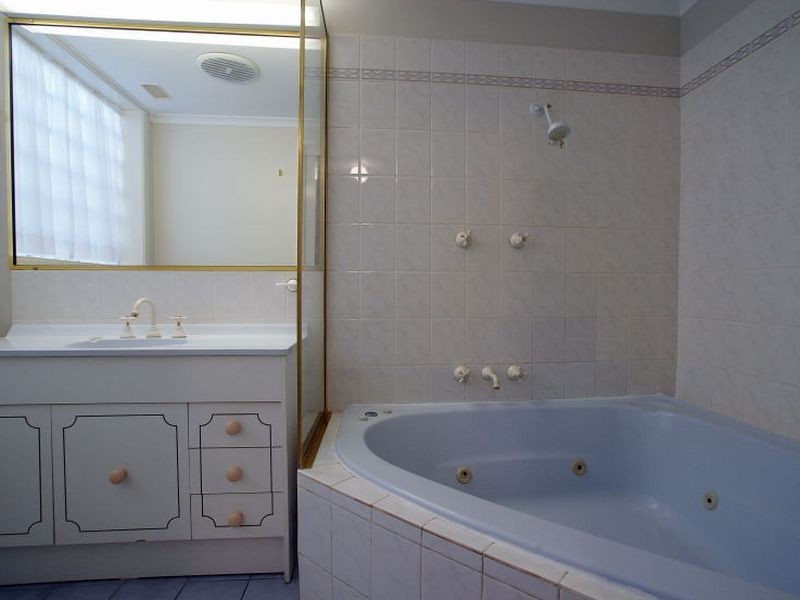 2/45 Beach Road, Batemans Bay NSW 2536