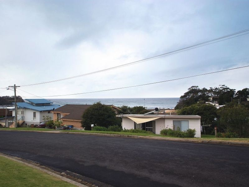19 Moorong Crescent, Malua Bay NSW 2536