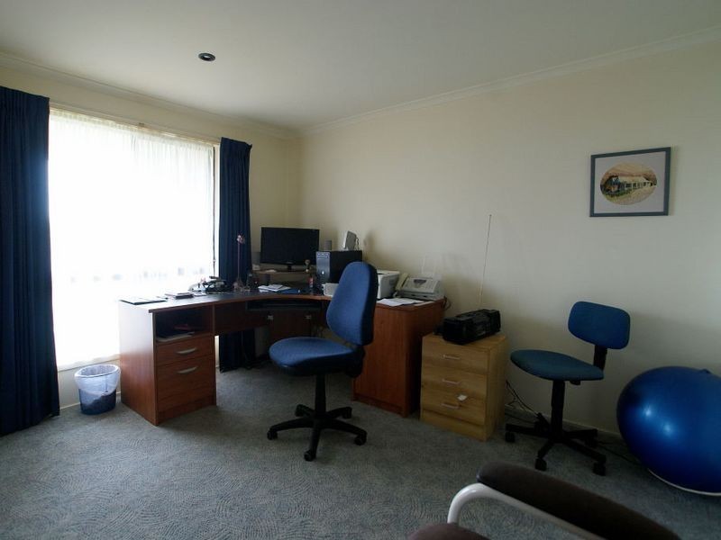 19 Moorong Crescent, Malua Bay NSW 2536