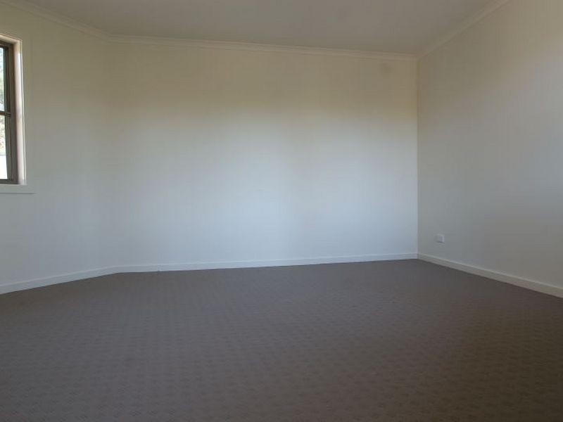 19 Oakwood Way, Batehaven NSW 2536