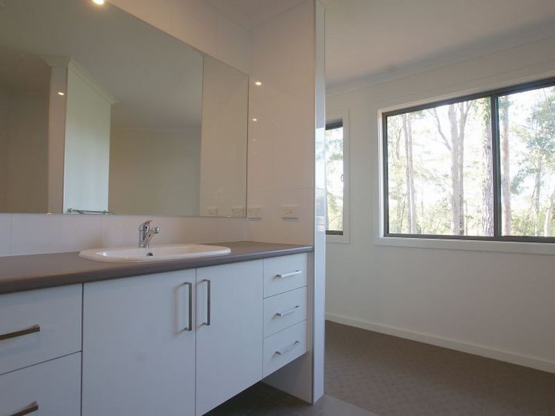 19 Oakwood Way, Batehaven NSW 2536