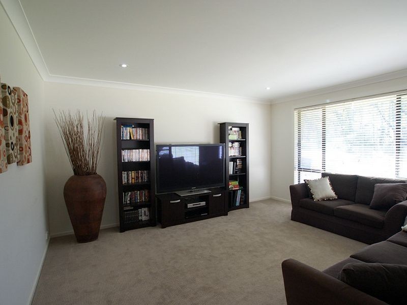 4 Elandra Place, Malua Bay NSW 2536