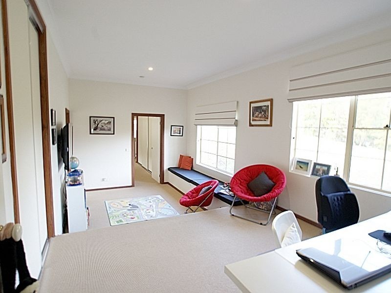 24 Wirreanda Place, Batemans Bay NSW 2536