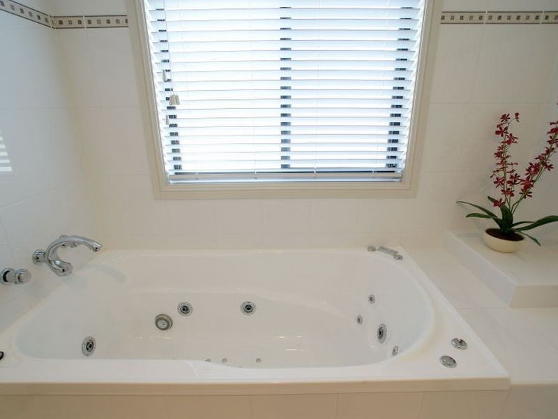 8 Hume Road, Surf Beach NSW 2536