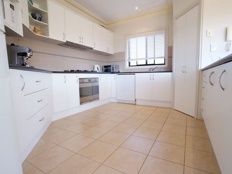 8 Hume Road, Surf Beach NSW 2536