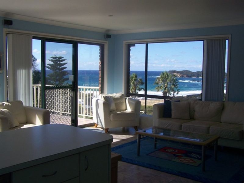 4 Nioka Avenue, Malua Bay NSW 2536
