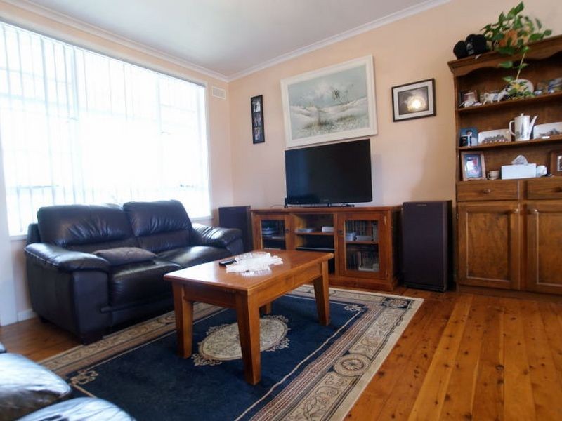 70 Pacific Road, Surf Beach NSW 2536